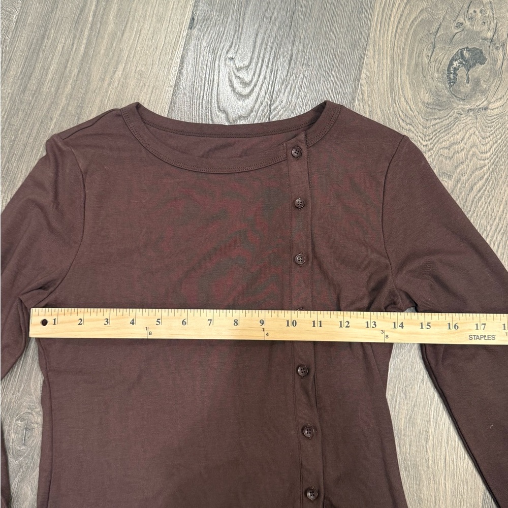 Chocolate Button-Front Long Sleeve Top - Picture 6 of 6